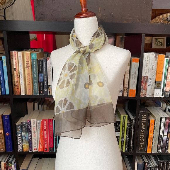 vintage scarf - Picture 3 of 6